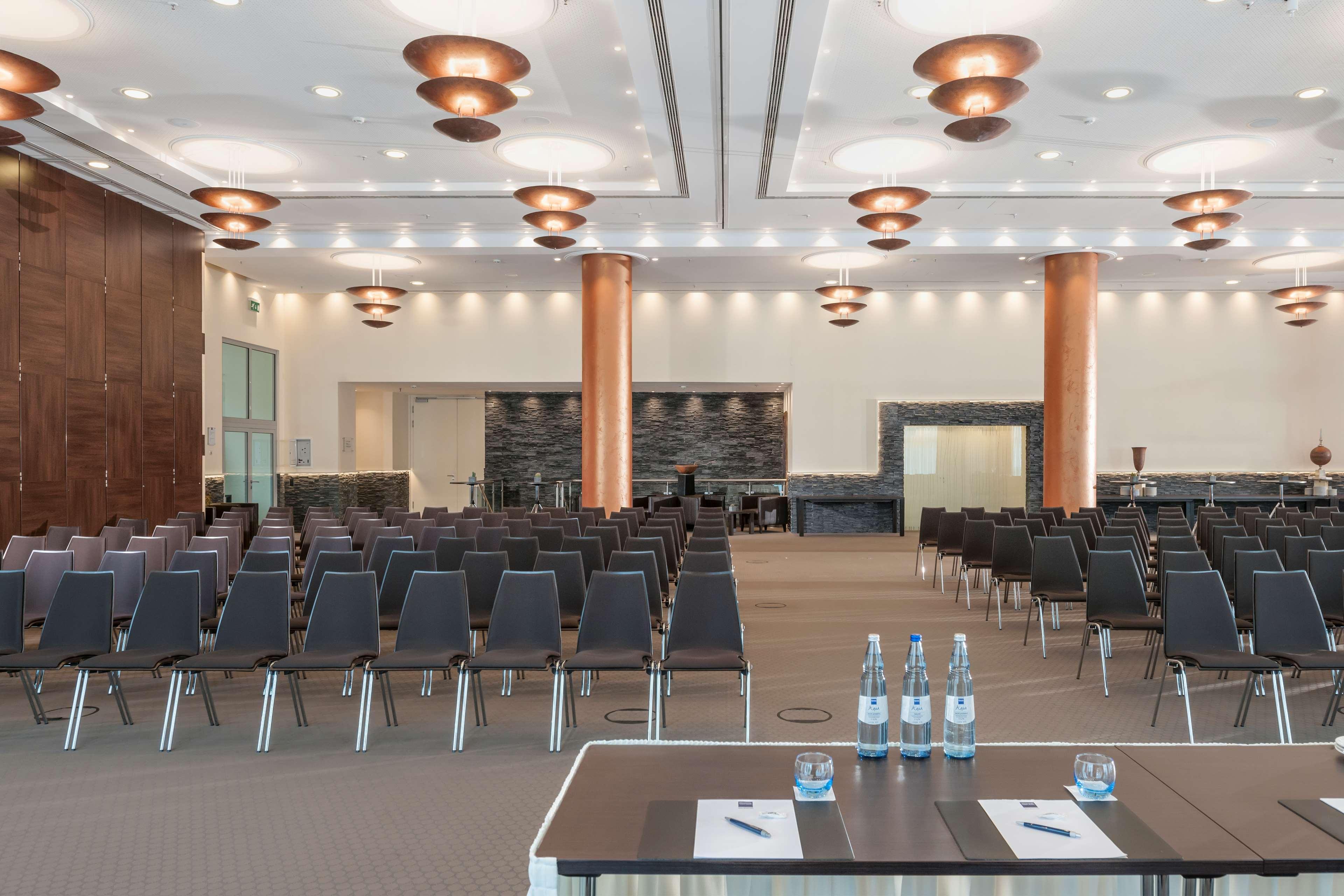 Dorint An Der Messe Koeln Hotel Bagian luar foto