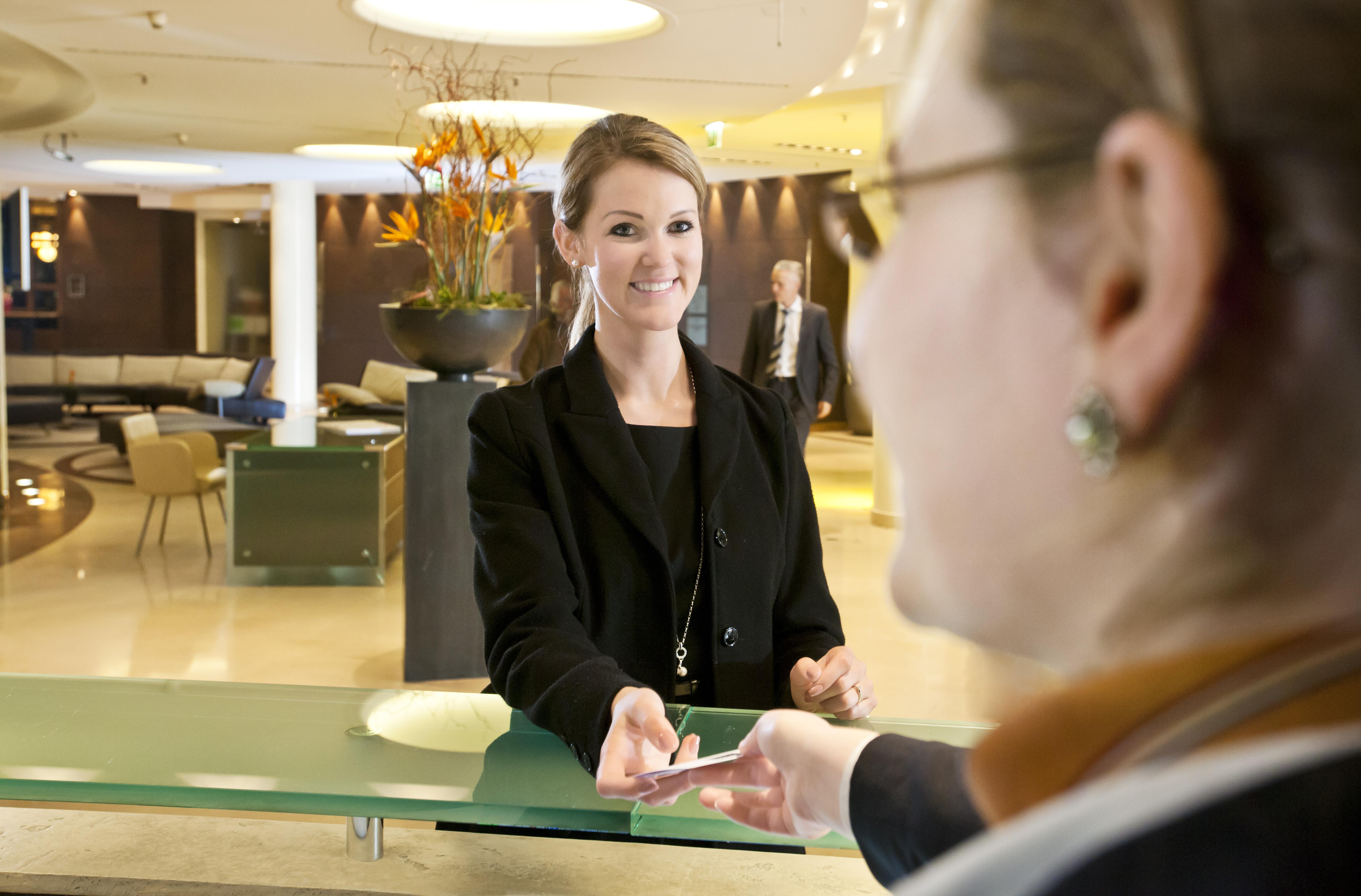 Dorint An Der Messe Koeln Hotel Bagian luar foto