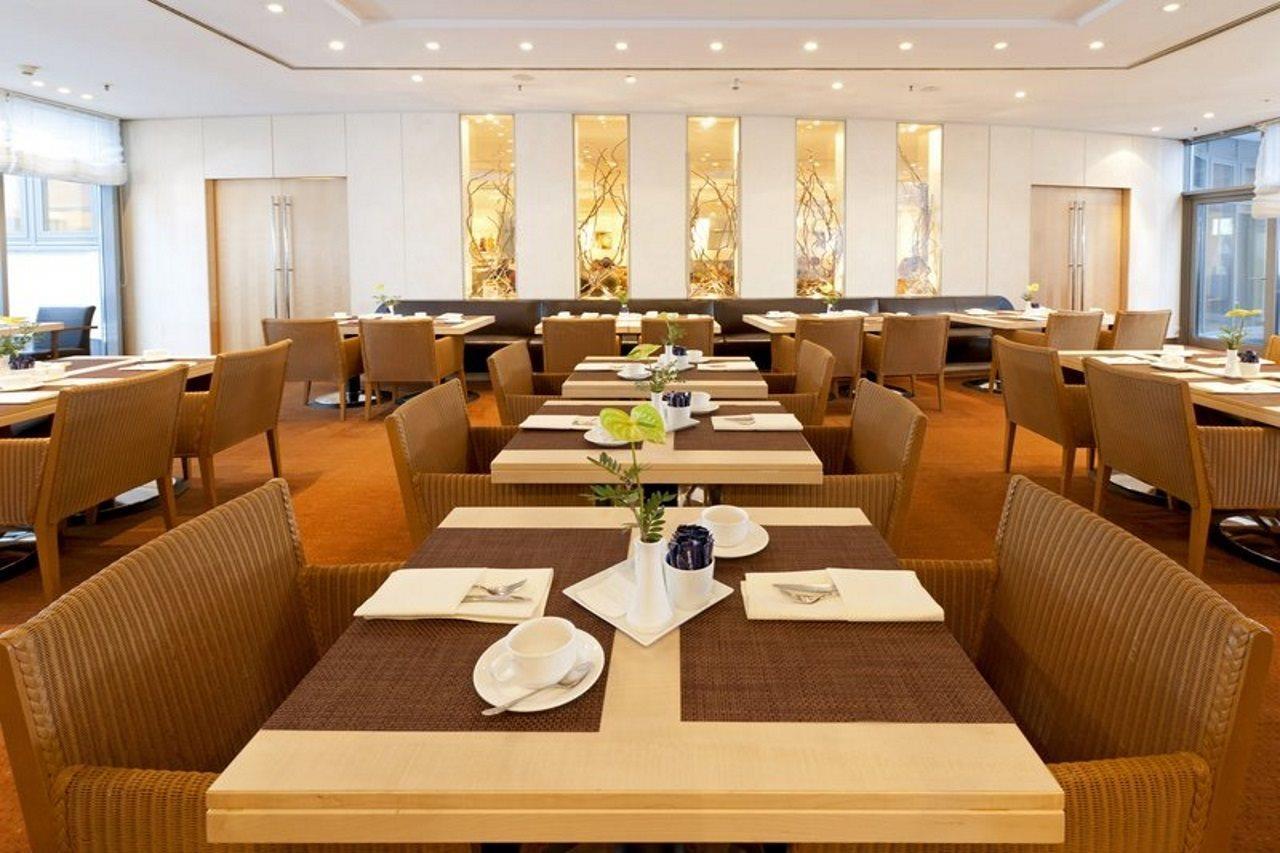 Dorint An Der Messe Koeln Hotel Restoran foto
