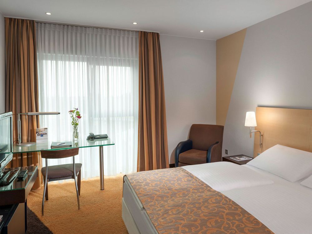 Dorint An Der Messe Koeln Hotel Ruang foto
